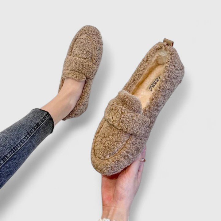 Eve | Warm Slippers with Elegant Design