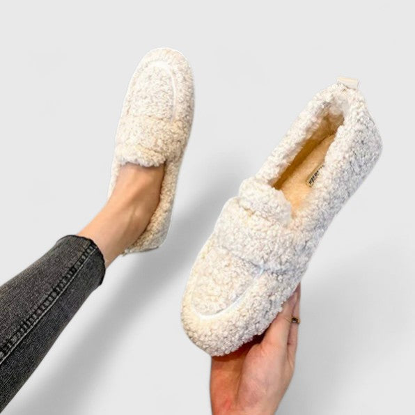 Eve | Warm Slippers with Elegant Design
