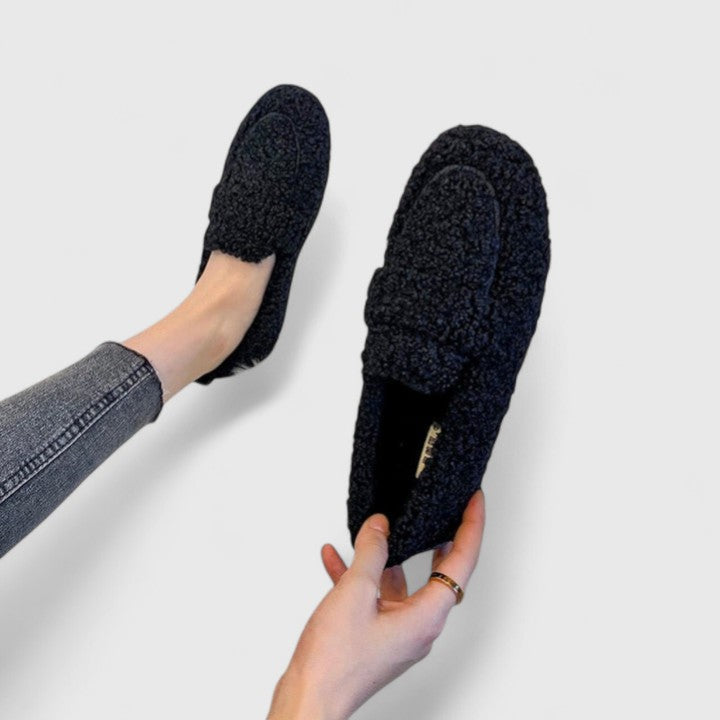 Eve | Warm Slippers with Elegant Design