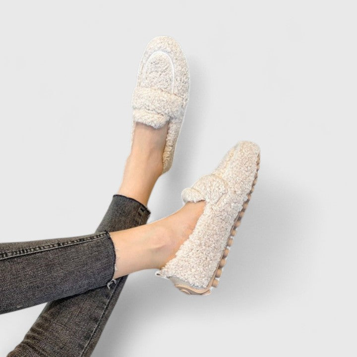 Eve | Warm Slippers with Elegant Design