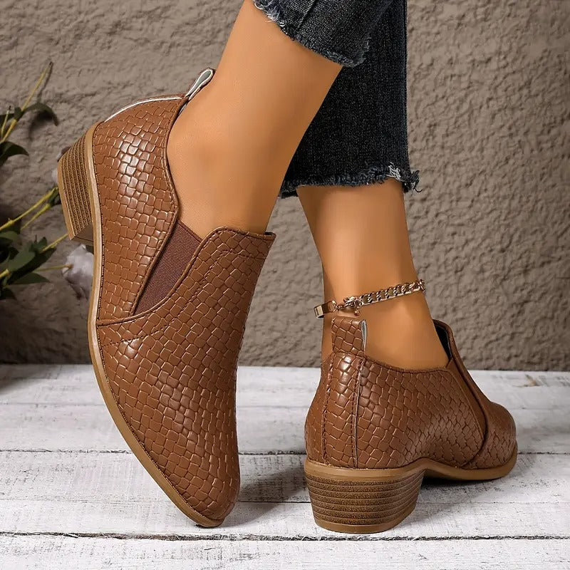 Gudrun | Stylish Casual Shoes