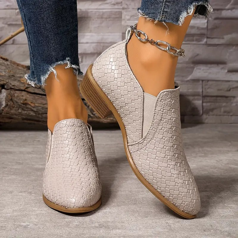 Gudrun | Stylish Casual Shoes