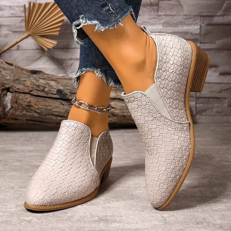 Gudrun | Stylish Casual Shoes