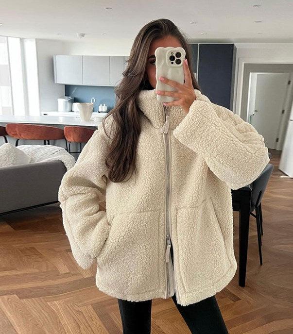 Sigrid – The fleece jacket where warmth meets elegance