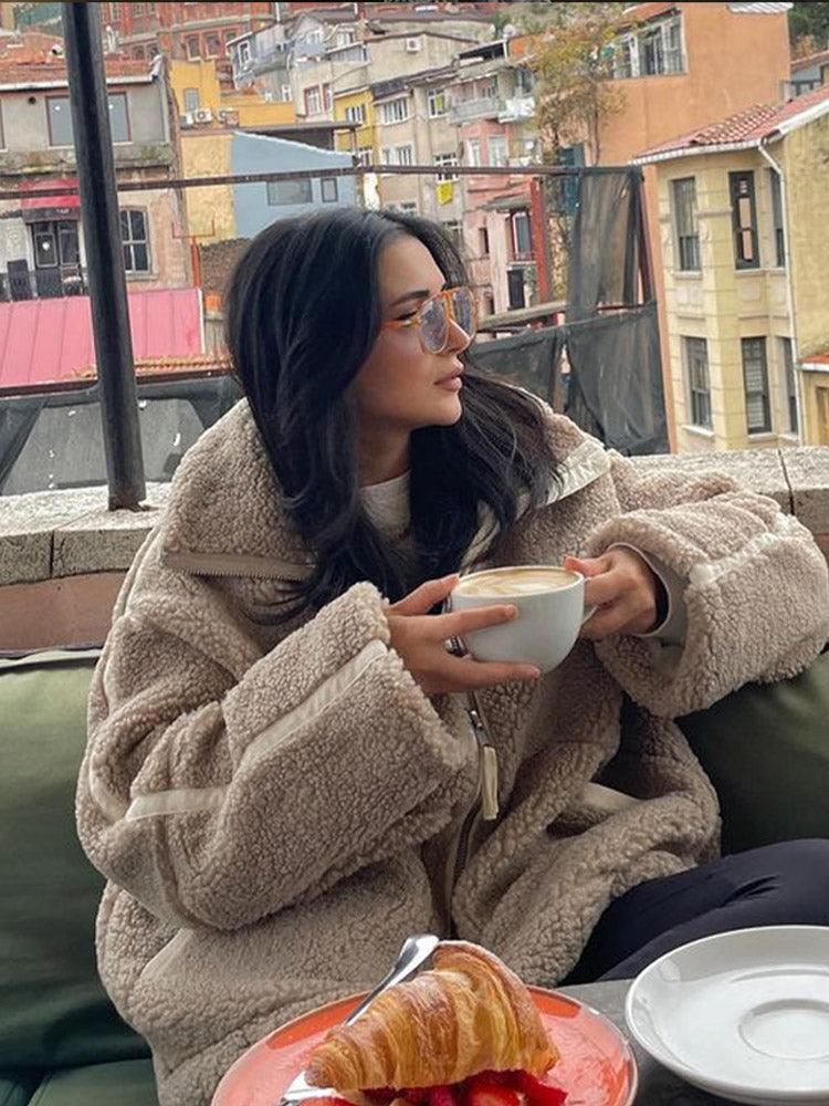 Sigrid – The fleece jacket where warmth meets elegance